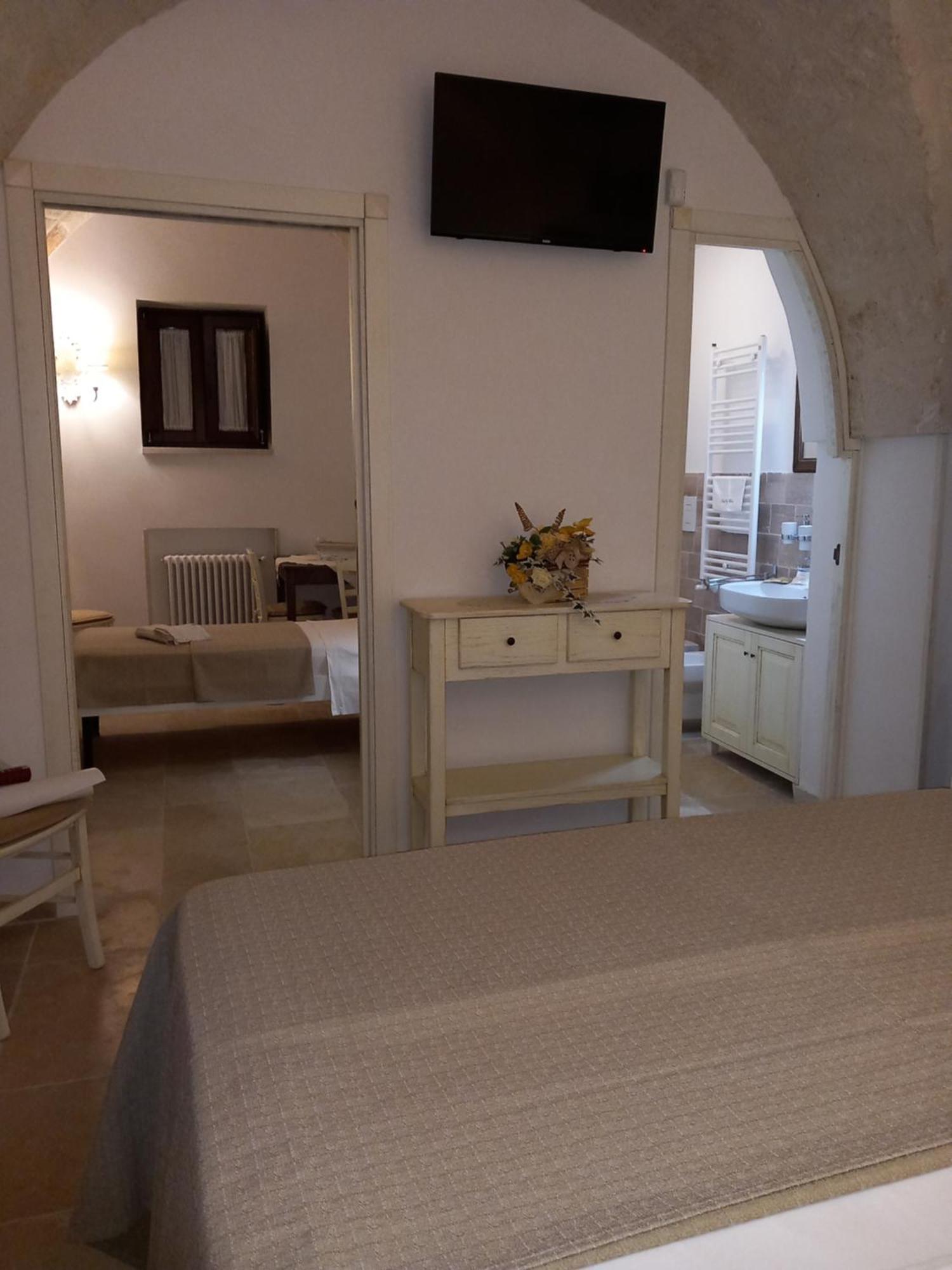 Antica Via Roma B&B E Relax Montalbano  Chambre photo